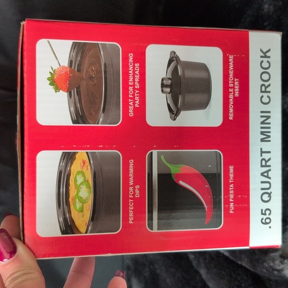 Kitchen Selectives .65 Quart Mini Crock. NIB. - Picture 2 of 4